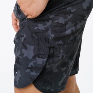 🌜 ZYIA Active Camo Shorts